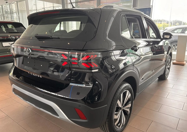 Volkswagen T-Cross cena 135660 przebieg: 5, rok produkcji 2024 z Wołów małe 37